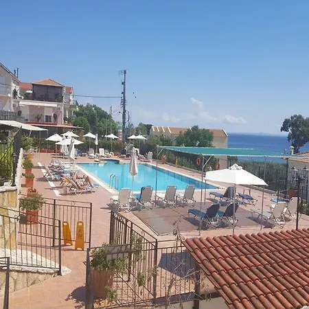 Big Village Hotel 3*